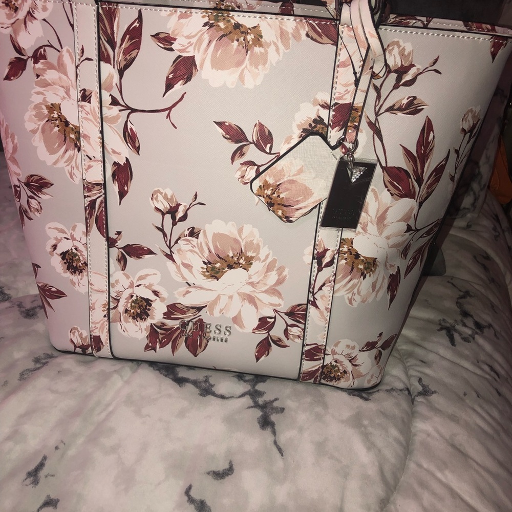 Guess floral tote